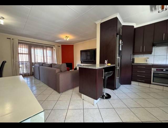 2 BEDROOM SECTIONAL TITLE FOR SALE IN MEYERSDAL